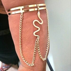NEW  STYLISH & FASHIONABLE GOLD ARM BRACLET BAND